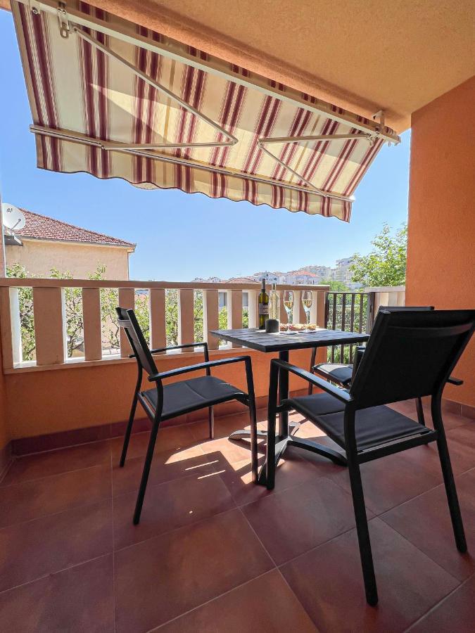 Holiday Star Apartment Trogir Exterior photo